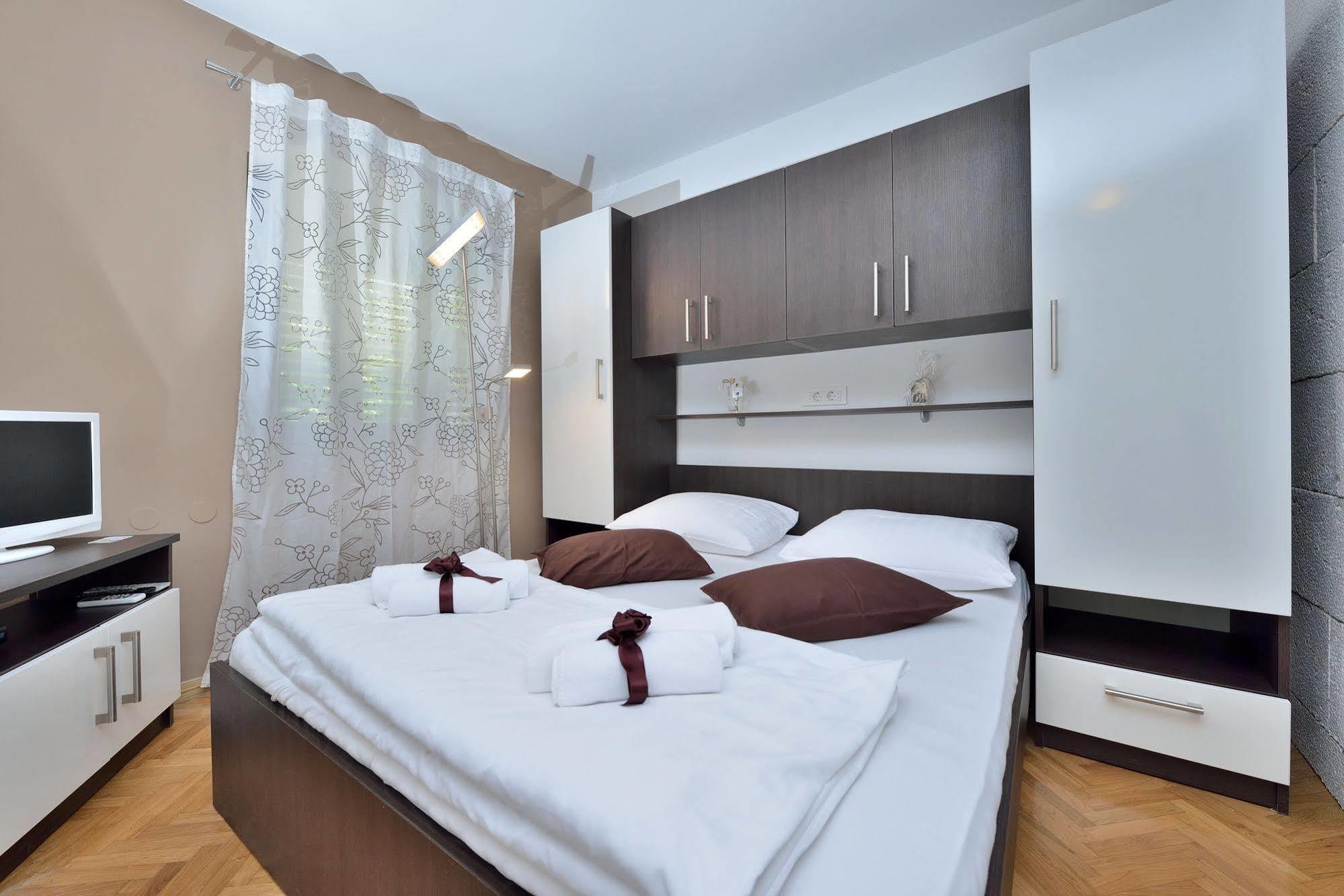 Apartments Donat Zadar Buitenkant foto